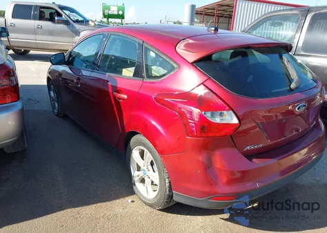2013 Ford Focus Se z USA, uszkodzony, nr VIN 1FADP3K2XDL289881